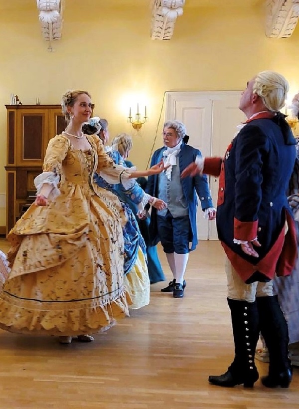 Gasttänzerin Adrienn und Niels Badenhop