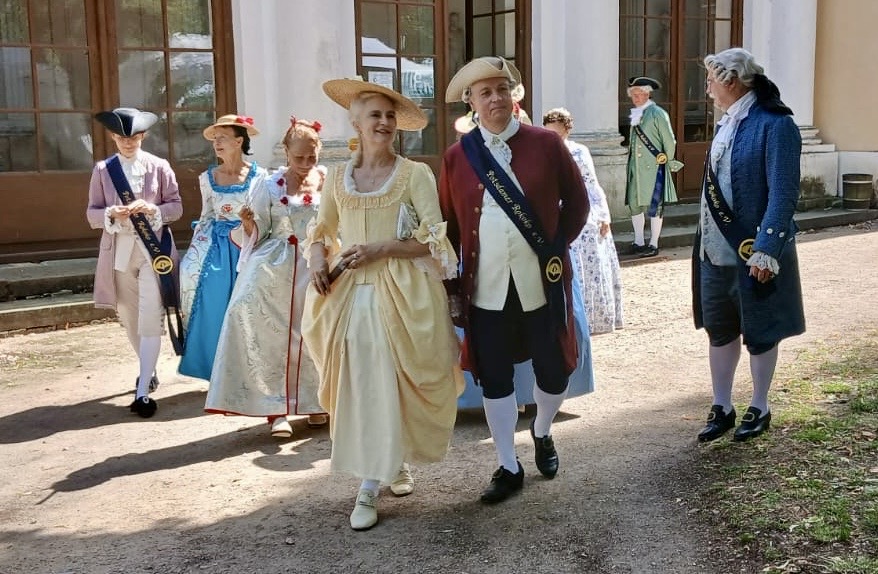 Vor dem Auftritt im Wörlitzer Park